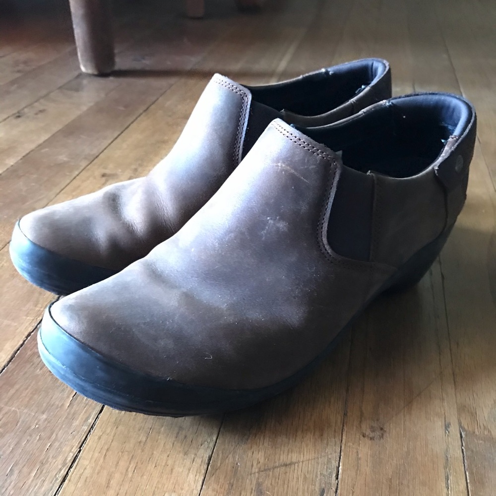 Merrell Leather Clogs